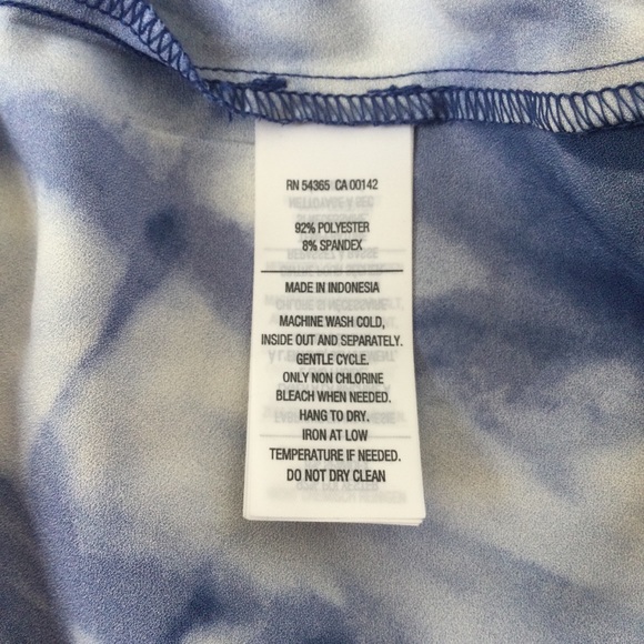 Nygard on/off shoulder top tie dye look large - Picture 7 of 7